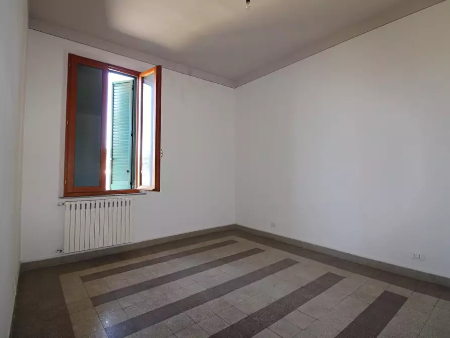 Immagine 13 di Appartamento in vendita  a Pontedera