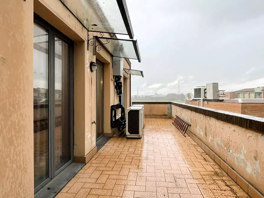 Immagine 17 di Ufficio in vendita  a San Miniato