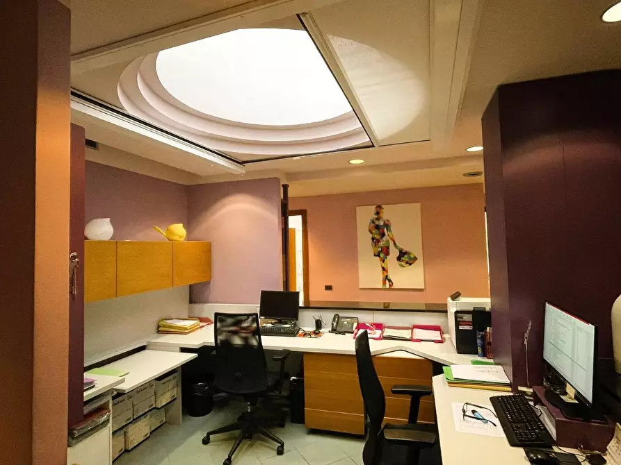 Immagine 2 di Ufficio in vendita  a San Miniato