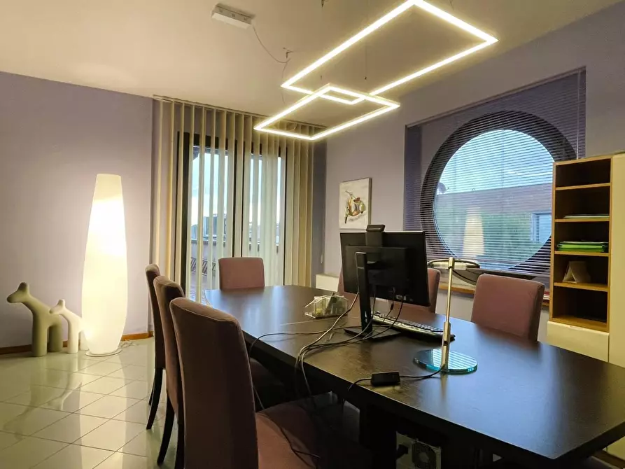 Immagine 10 di Ufficio in vendita  a San Miniato