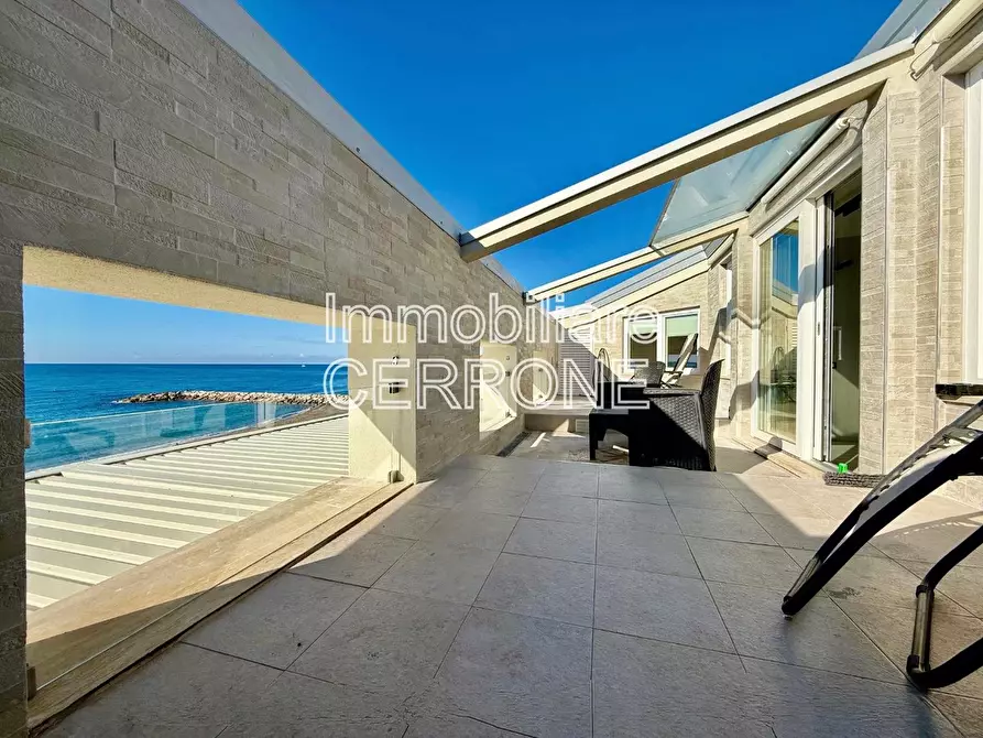 Immagine 1 di Mansarda in vendita  a Cecina