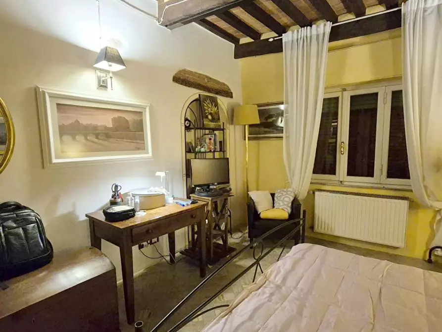 Immagine 21 di Appartamento in vendita  a Camaiore