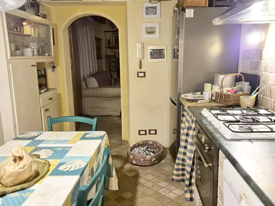 Immagine 15 di Appartamento in vendita  a Camaiore