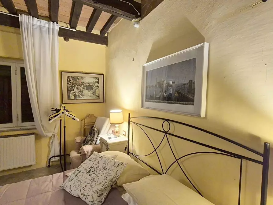 Immagine 18 di Appartamento in vendita  a Camaiore