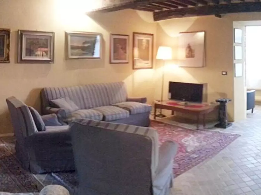 Immagine 10 di Appartamento in vendita  a Camaiore