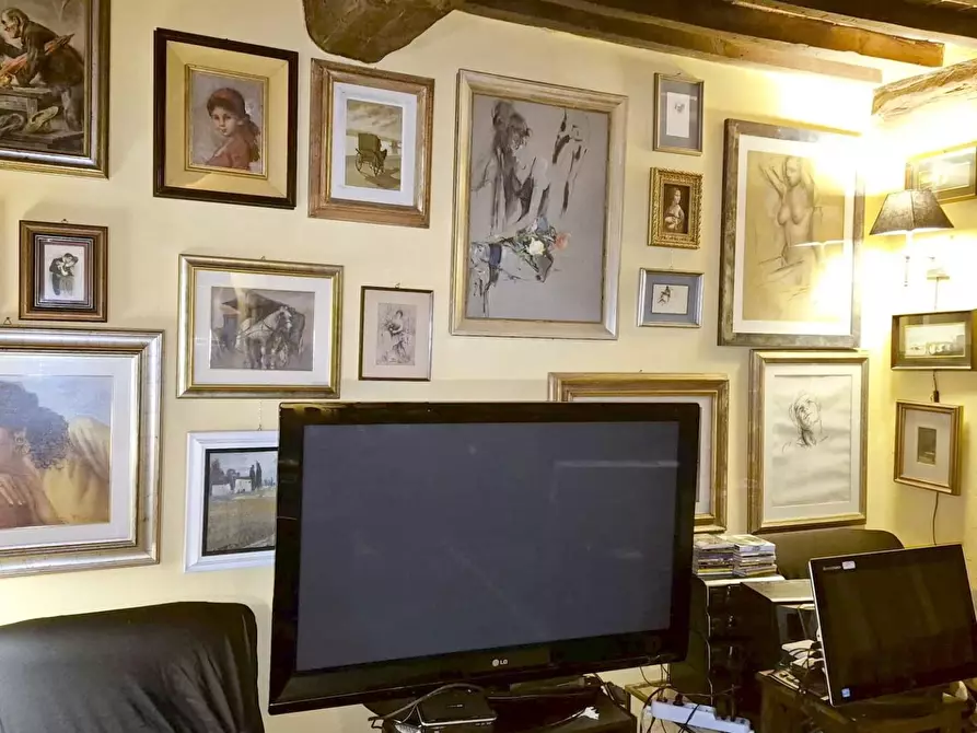 Immagine 7 di Appartamento in vendita  a Camaiore