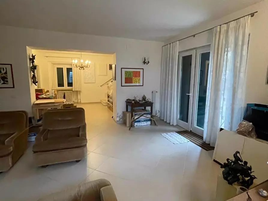 Immagine 11 di Casa indipendente in vendita  a Murlo