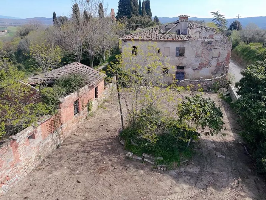 Immagine 19 di Villa in vendita  a Asciano
