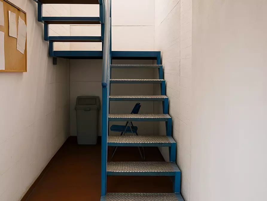 Immagine 12 di Capannone industriale in vendita  a Cascina