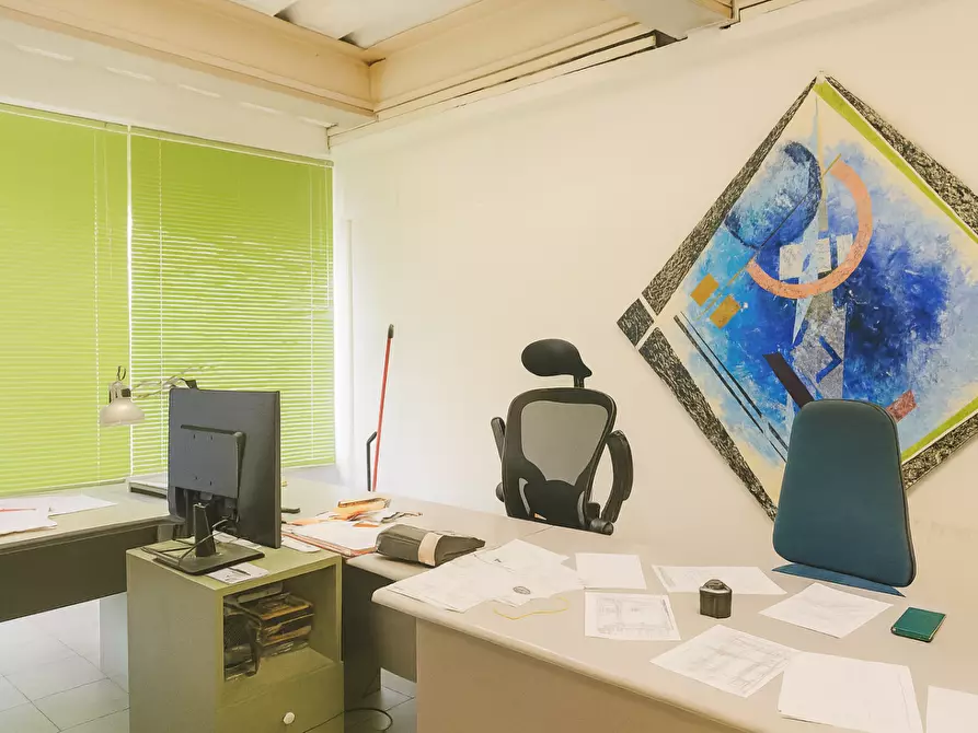 Immagine 10 di Capannone industriale in vendita  a Cascina