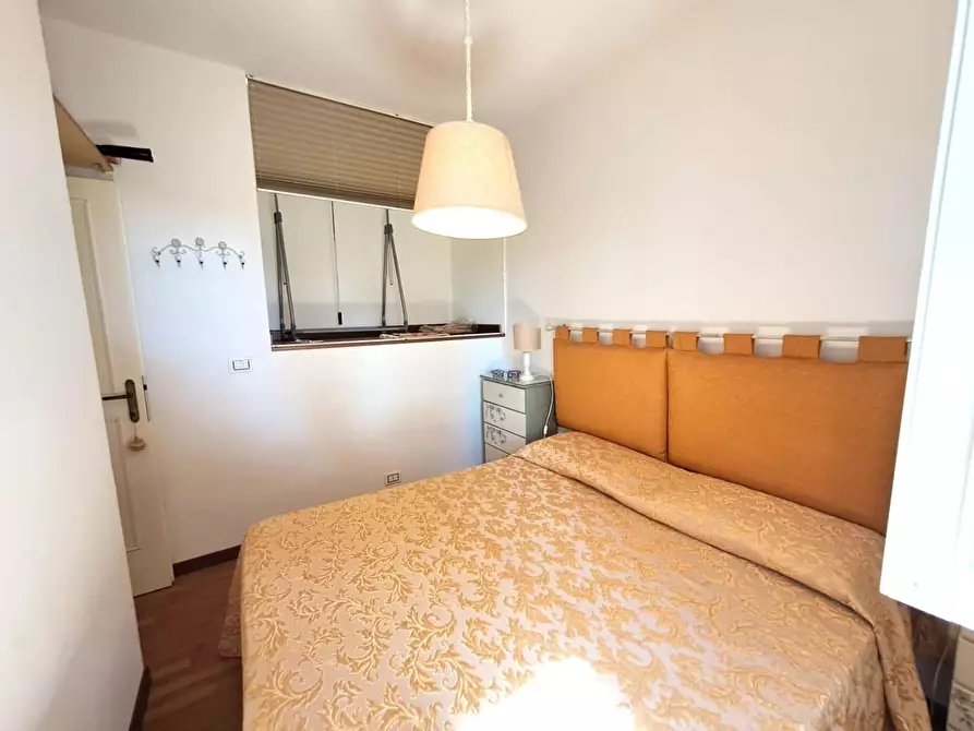 Immagine 16 di Villetta a schiera in vendita  a Massa