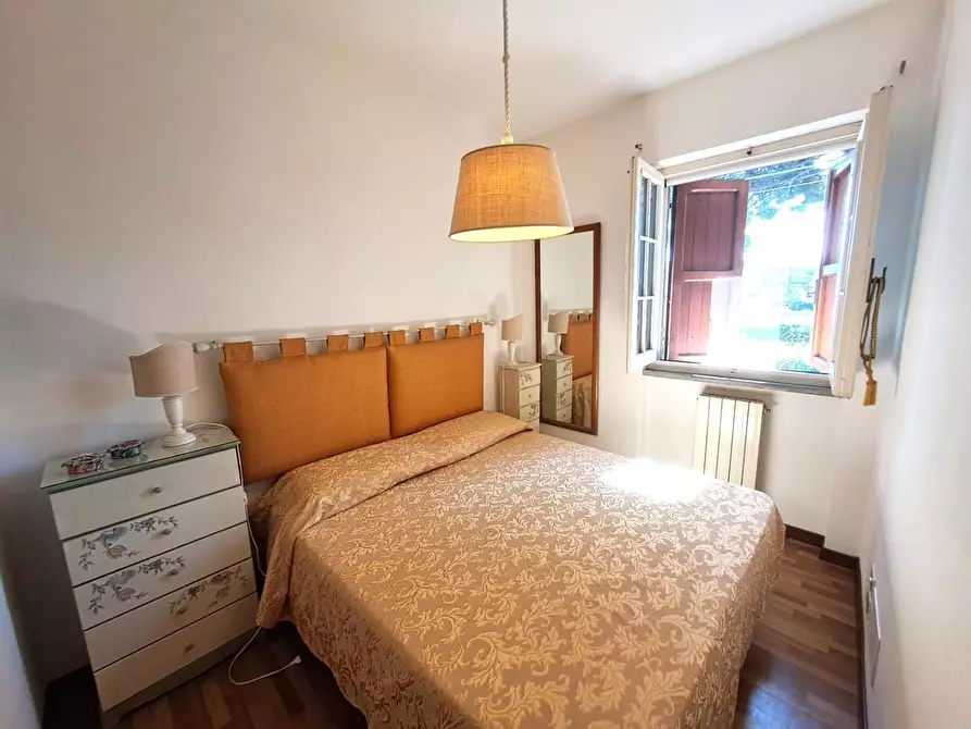 Immagine 14 di Villetta a schiera in vendita  a Massa