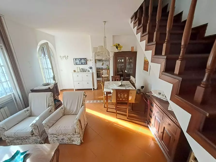 Immagine 6 di Villetta a schiera in vendita  a Massa