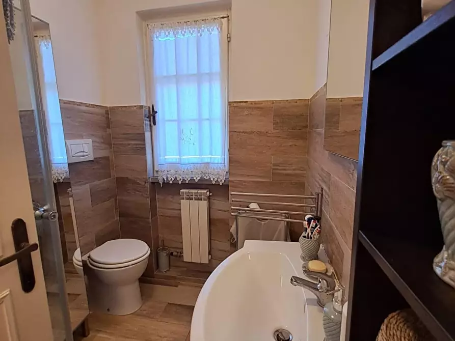 Immagine 20 di Villetta a schiera in vendita  a Massa