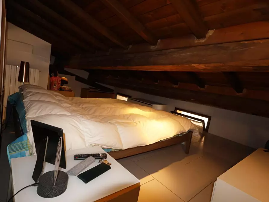 Immagine 12 di Appartamento in vendita  a Poggibonsi