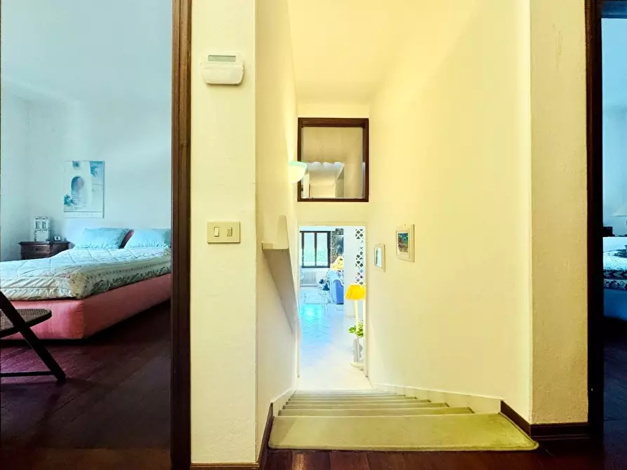 Immagine 52 di Villa in vendita  a Camaiore