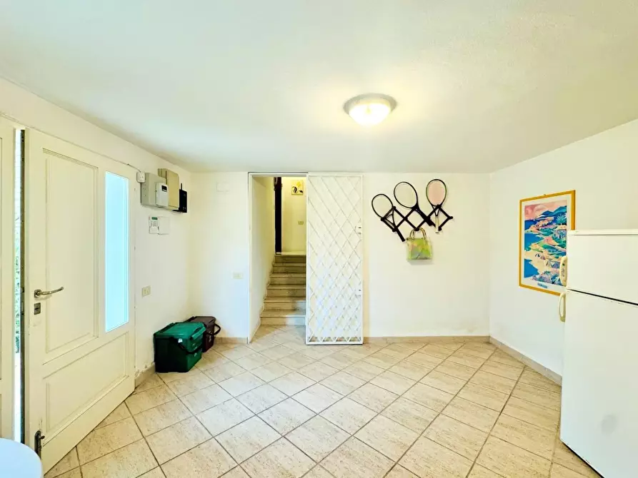 Immagine 75 di Villa in vendita  a Camaiore