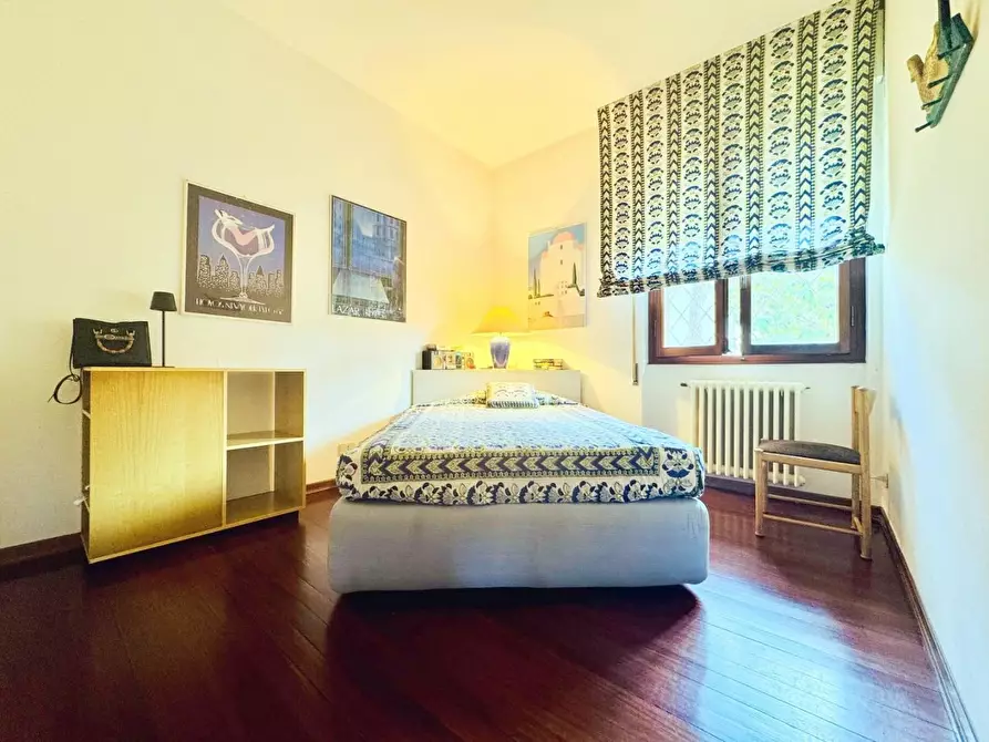 Immagine 81 di Villa in vendita  a Camaiore