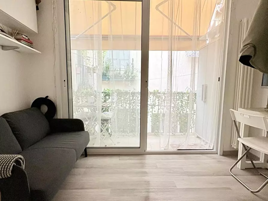 Immagine 9 di Appartamento in vendita  a Lucca