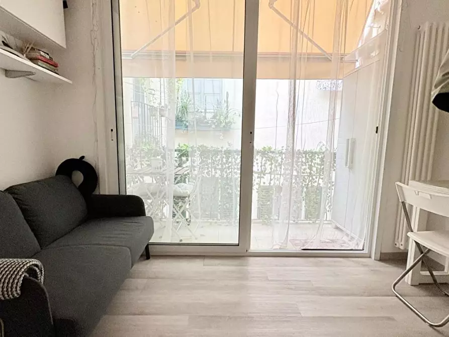 Immagine 10 di Appartamento in vendita  a Lucca