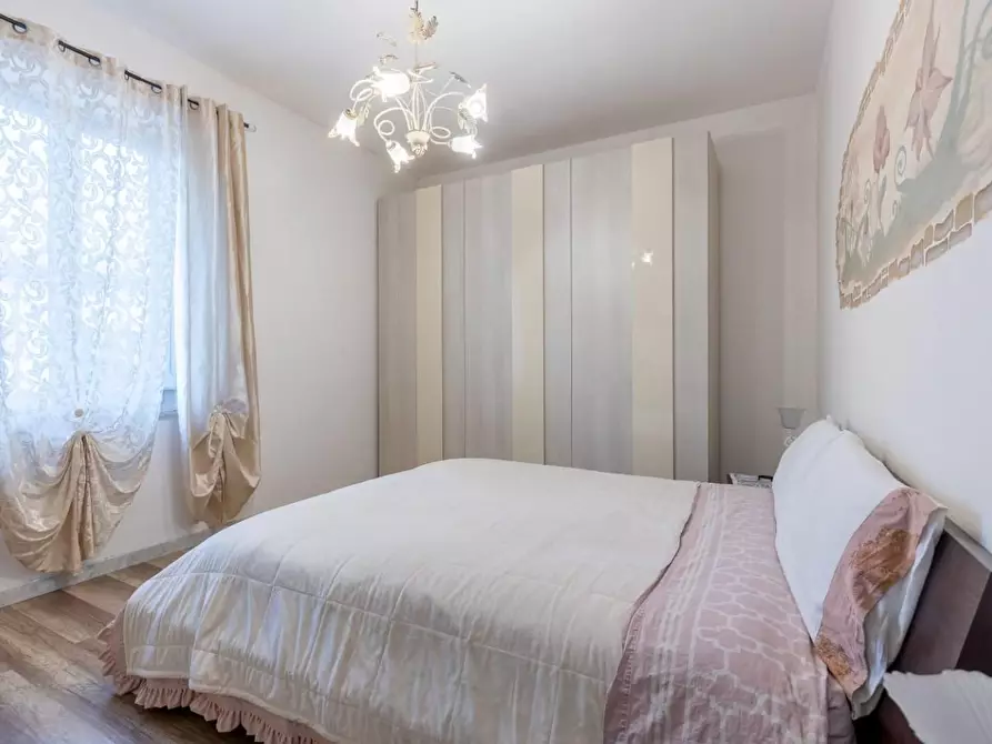 Immagine 10 di Appartamento in vendita  a Terricciola