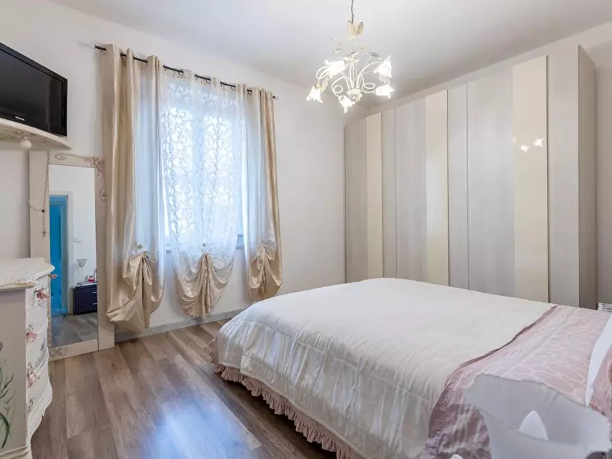 Immagine 12 di Appartamento in vendita  a Terricciola