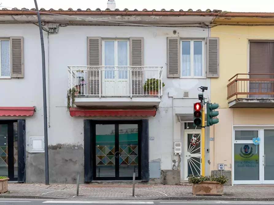 Immagine 22 di Appartamento in vendita  a Terricciola