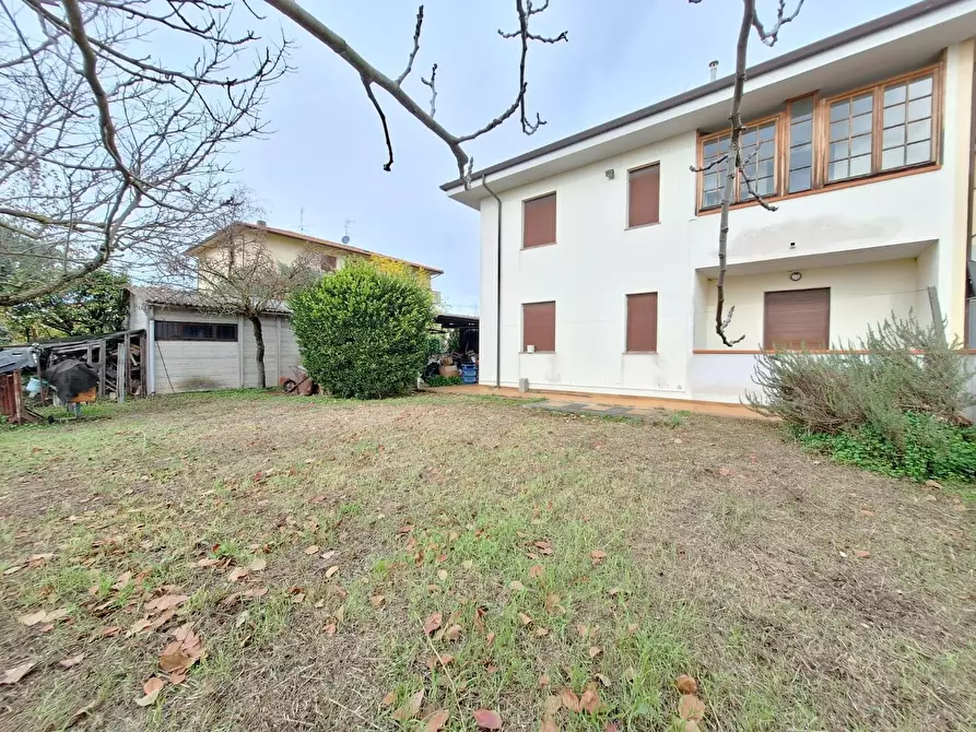 Immagine 3 di Casa bifamiliare in vendita  a Cascina