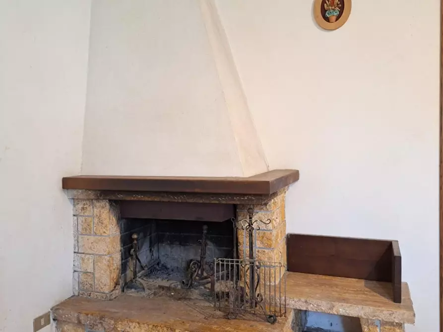 Immagine 8 di Casa bifamiliare in vendita  a Cascina
