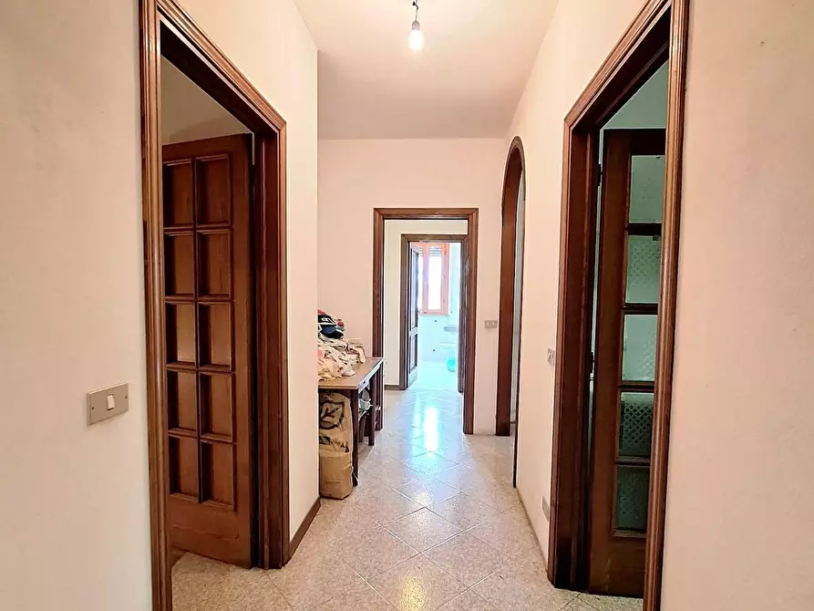 Immagine 5 di Appartamento in vendita  a Cascina