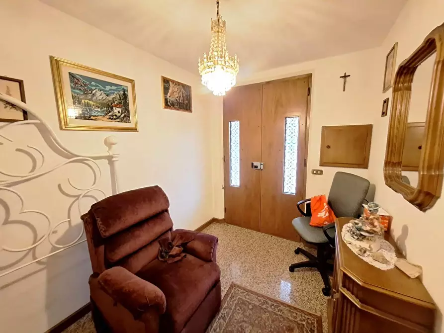 Immagine 2 di Appartamento in vendita  a Cascina