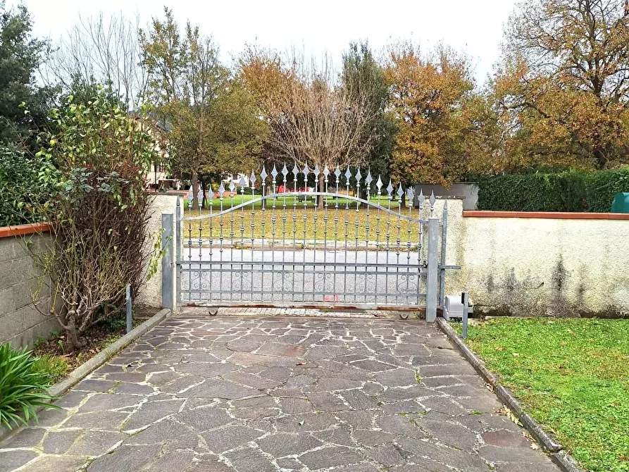 Immagine 30 di Appartamento in vendita  a Cascina