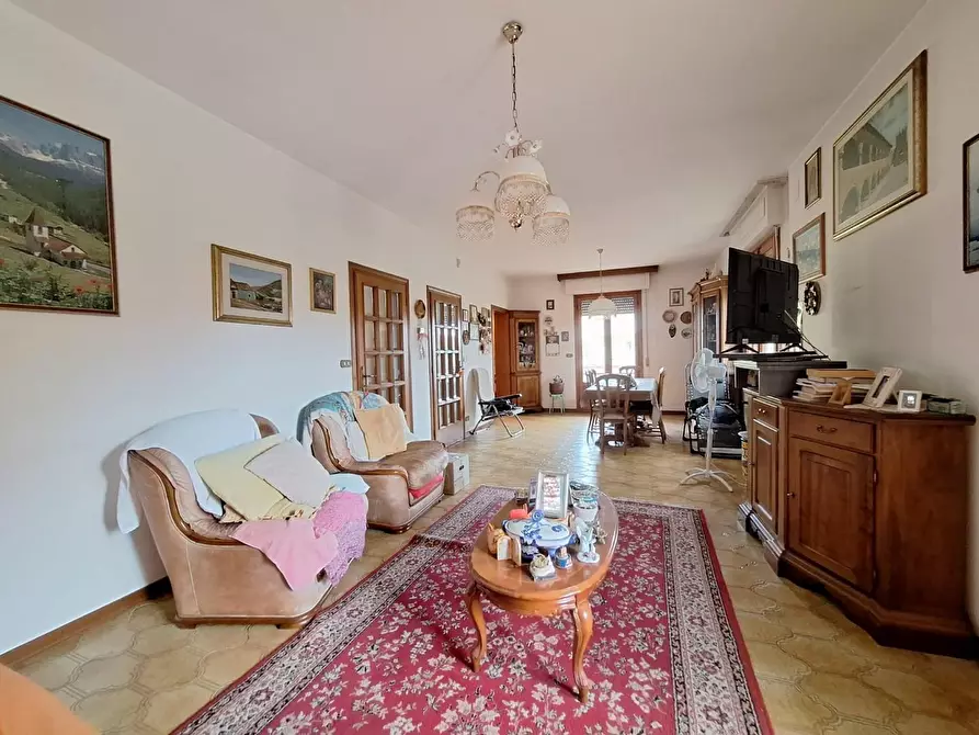 Immagine 7 di Appartamento in vendita  a Cascina