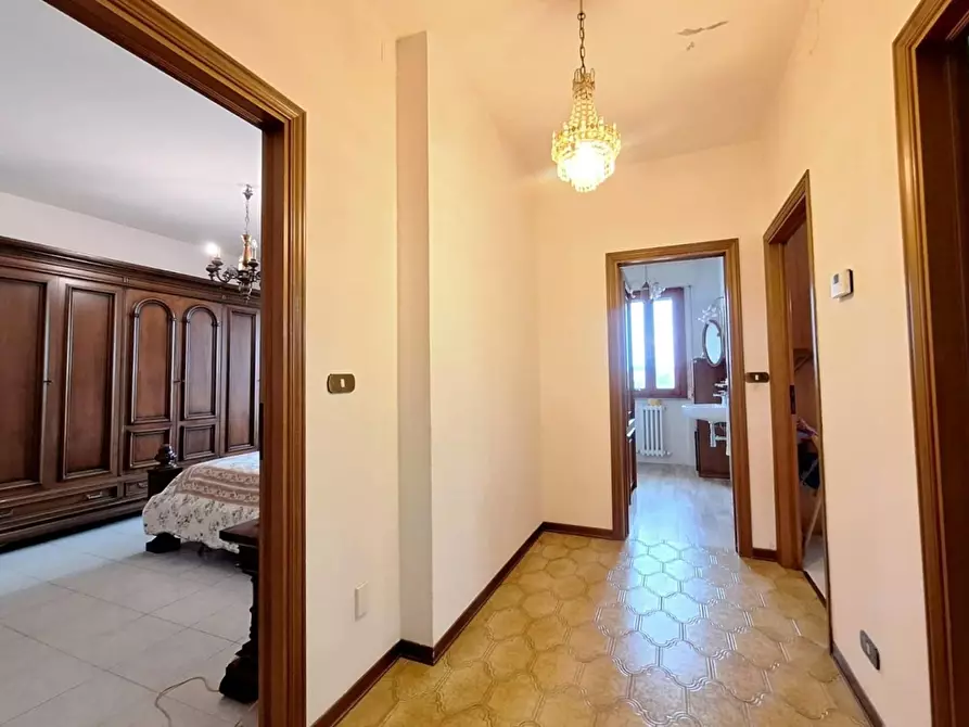 Immagine 18 di Appartamento in vendita  a Cascina