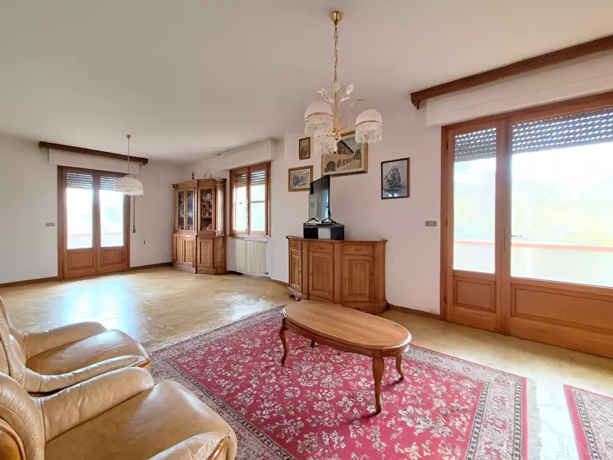 Immagine 10 di Appartamento in vendita  a Cascina