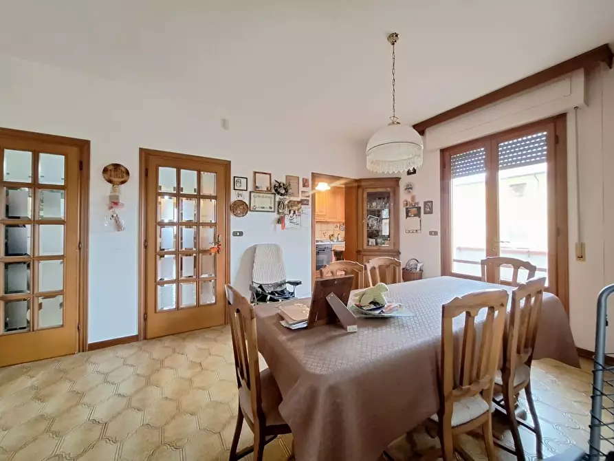 Immagine 13 di Appartamento in vendita  a Cascina