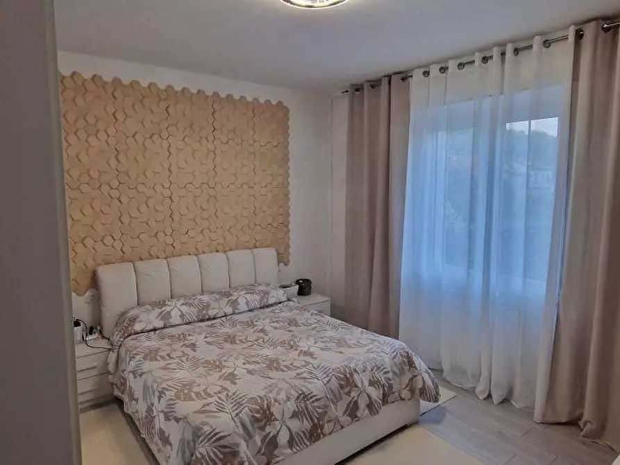 Immagine 8 di Appartamento in vendita  a Ameglia