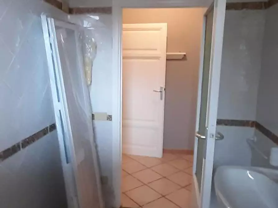 Immagine 51 di Appartamento in vendita  a Rosignano Marittimo