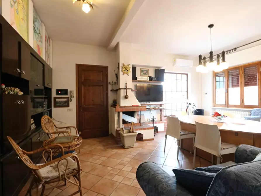 Immagine 2 di Appartamento in vendita  a Bientina