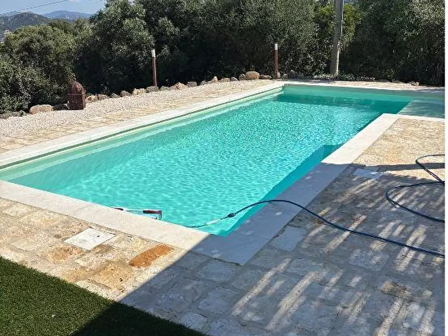 Immagine 38 di Villa in vendita  a Olbia