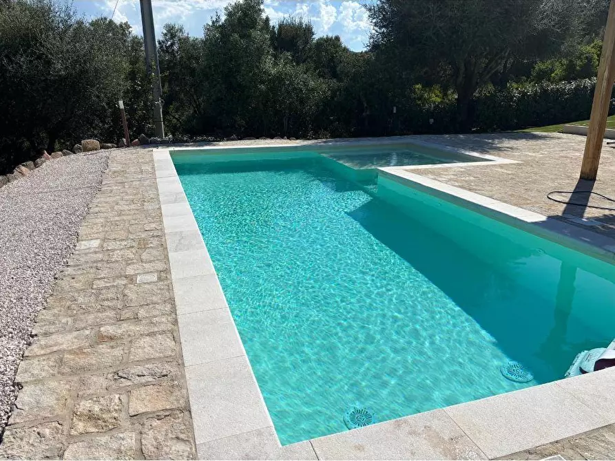 Immagine 39 di Villa in vendita  a Olbia