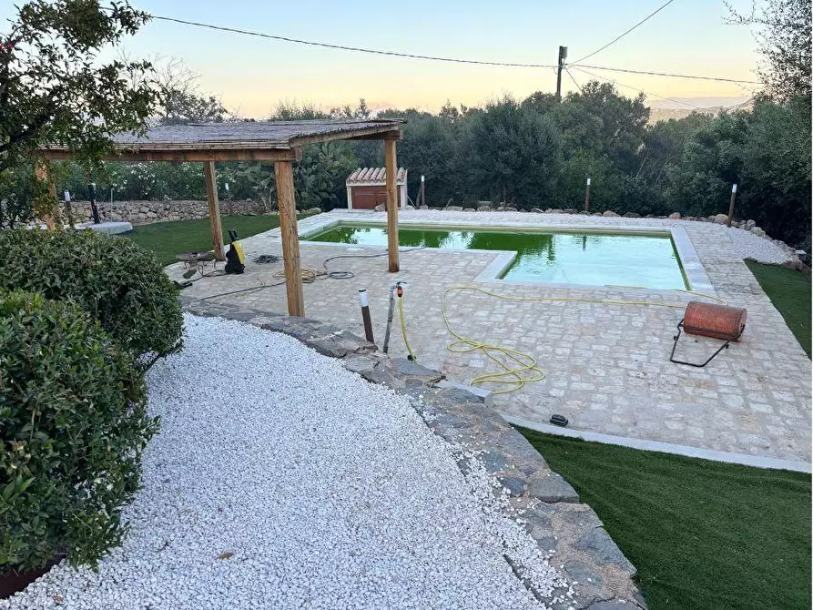 Immagine 31 di Villa in vendita  a Olbia