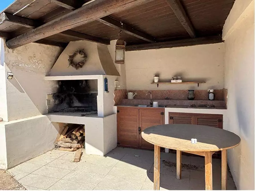 Immagine 37 di Villa in vendita  a Olbia
