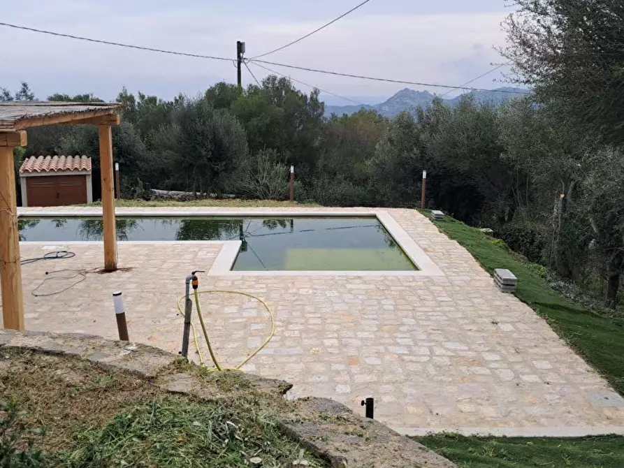 Immagine 25 di Villa in vendita  a Olbia