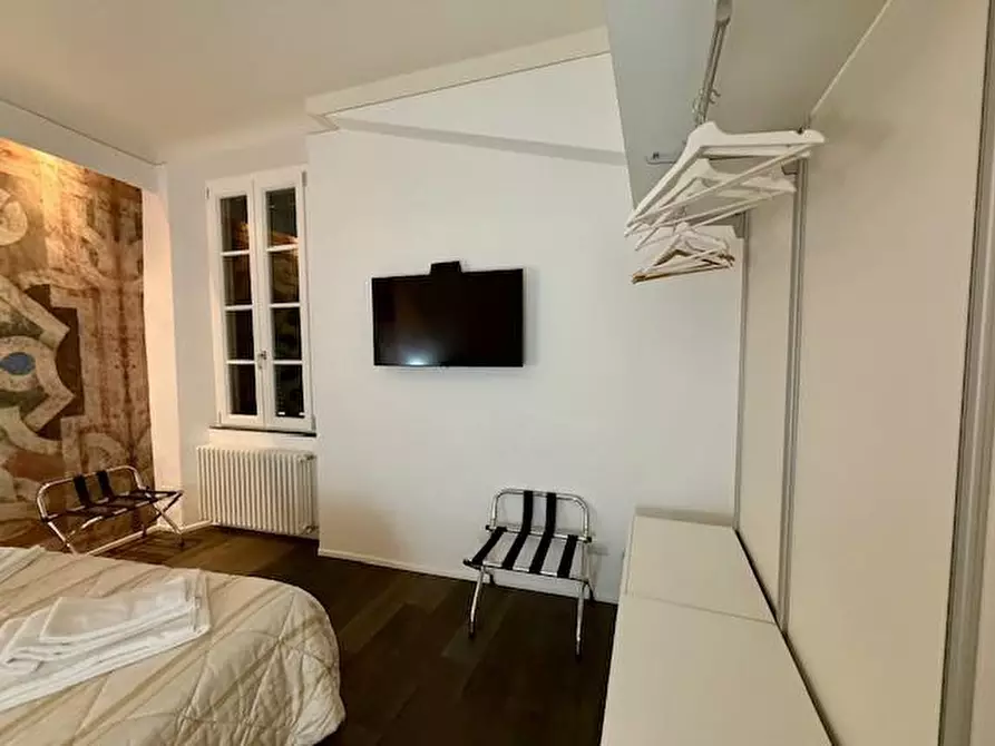 Immagine 16 di Appartamento in vendita  a Siena