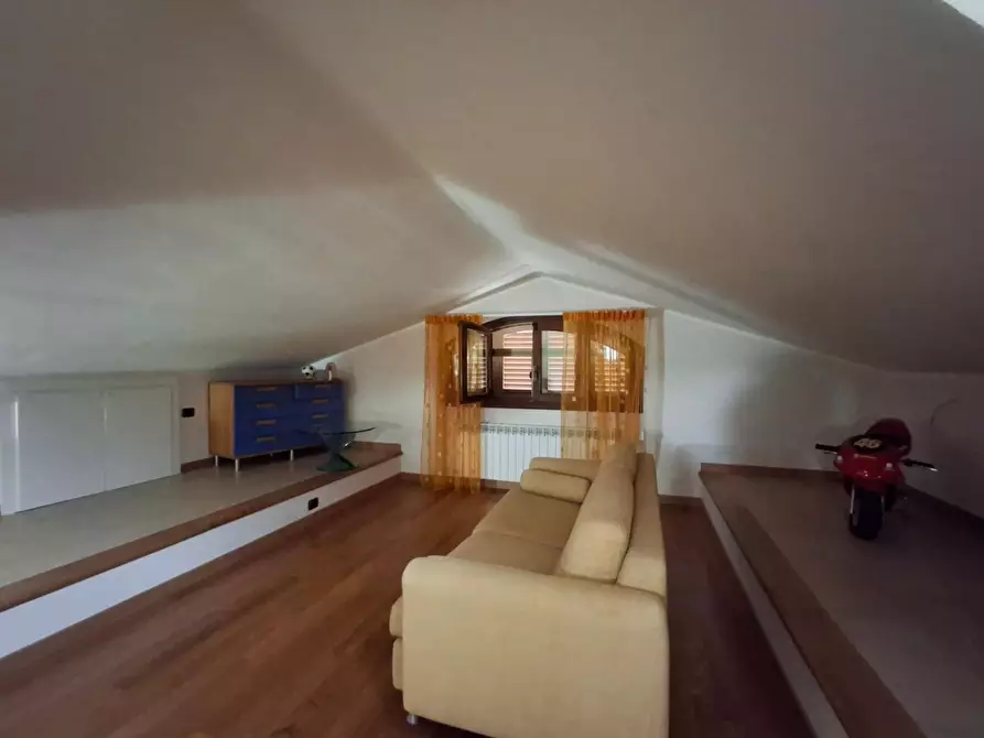 Immagine 35 di Villa in vendita  a Vinci