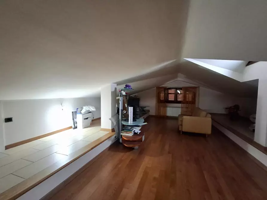 Immagine 34 di Villa in vendita  a Vinci