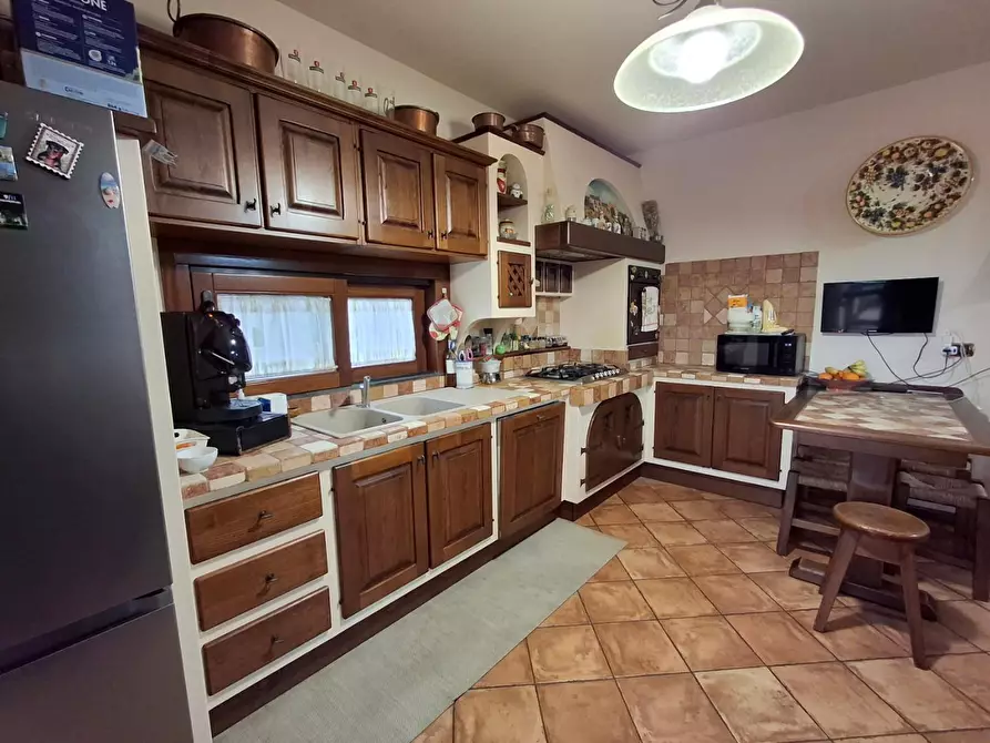 Immagine 18 di Villa in vendita  a Vinci