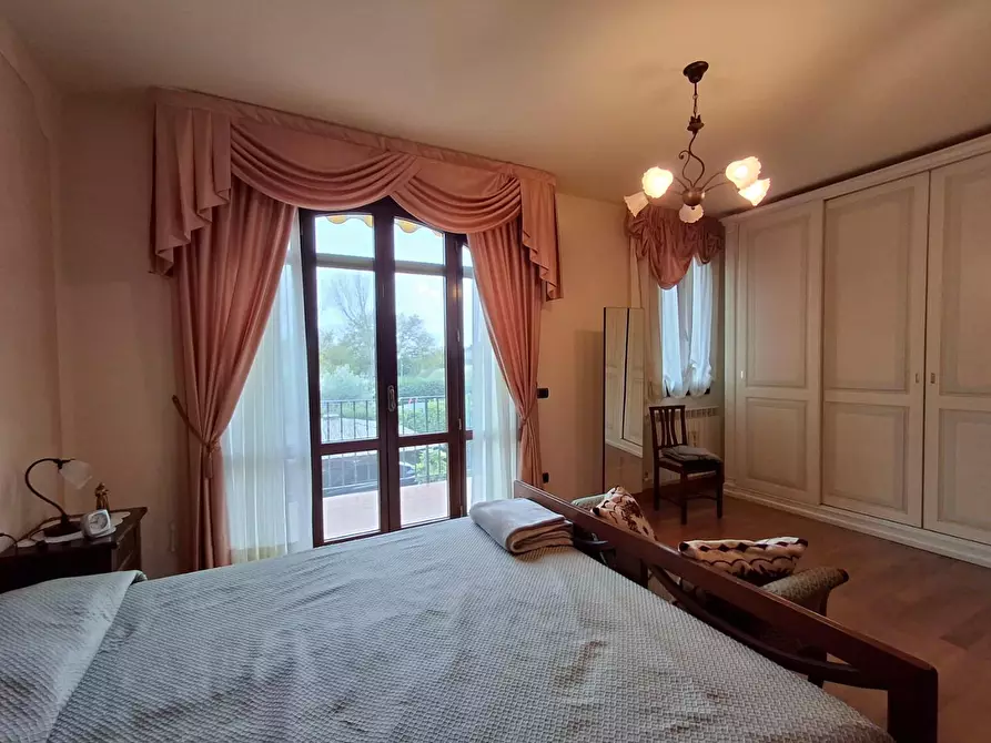 Immagine 29 di Villa in vendita  a Vinci