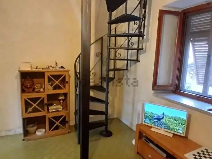 Immagine 7 di Casa indipendente in vendita  a Carrara